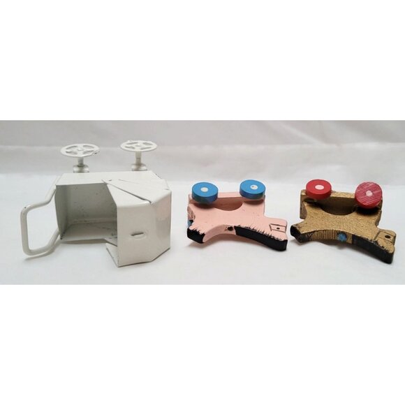 Vintage Lot of 3 Miniature Dollhouse Baby Carriage and Wood Toy Horses - Picture 7 of 8